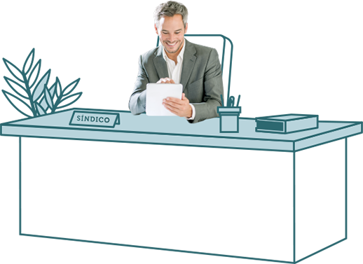 Um homem sentado atrás de uma mesa de síndico, pegando em suas mãos um bloco de papel.